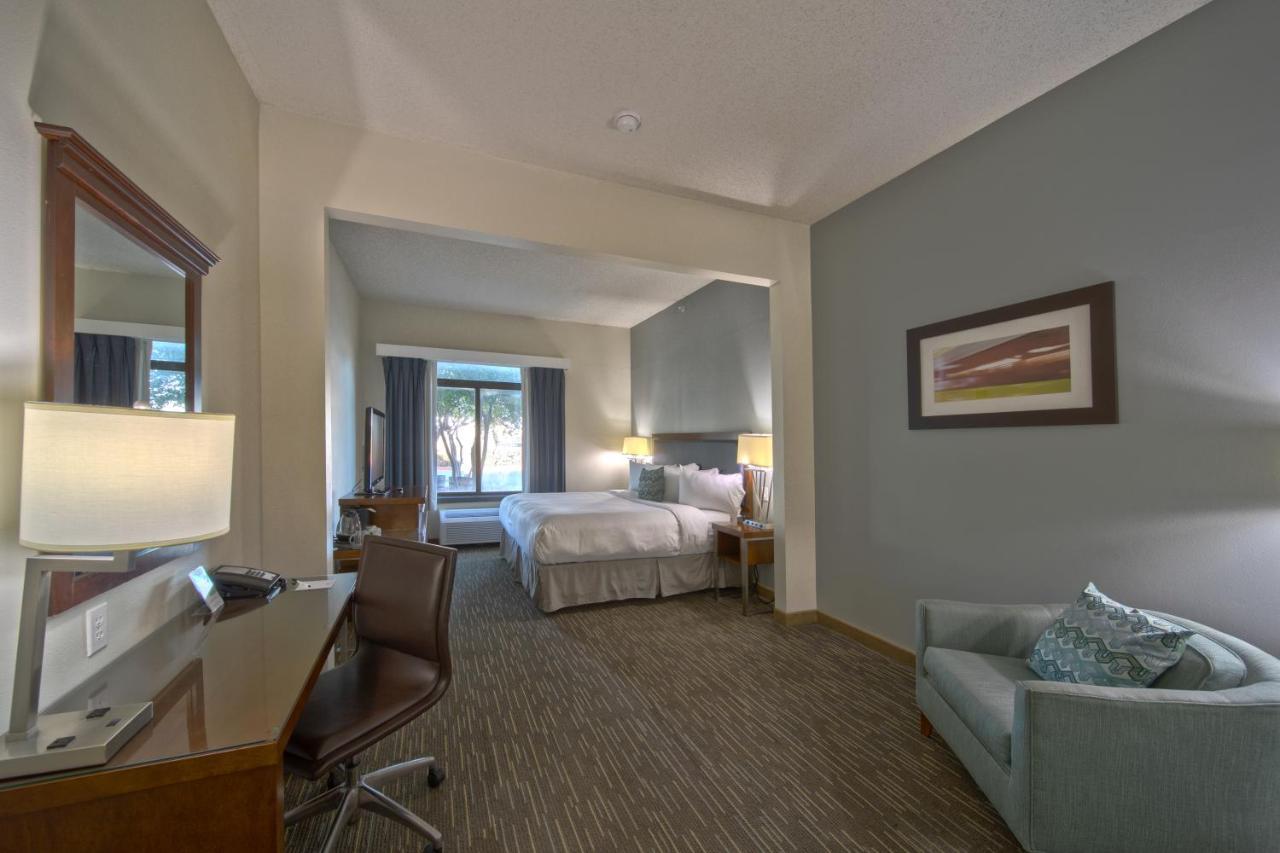 Wingate By Wyndham And Williamson Conference Center Hotel Round Rock Kültér fotó